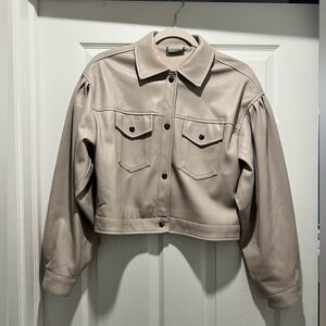 Women's Beige Faux Leather Jacket With Puff Sleeve
